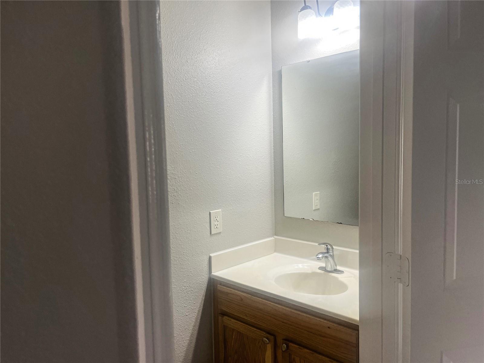 LEESBURG OVERLOOK AT LAKE GRIFFIN - Residential