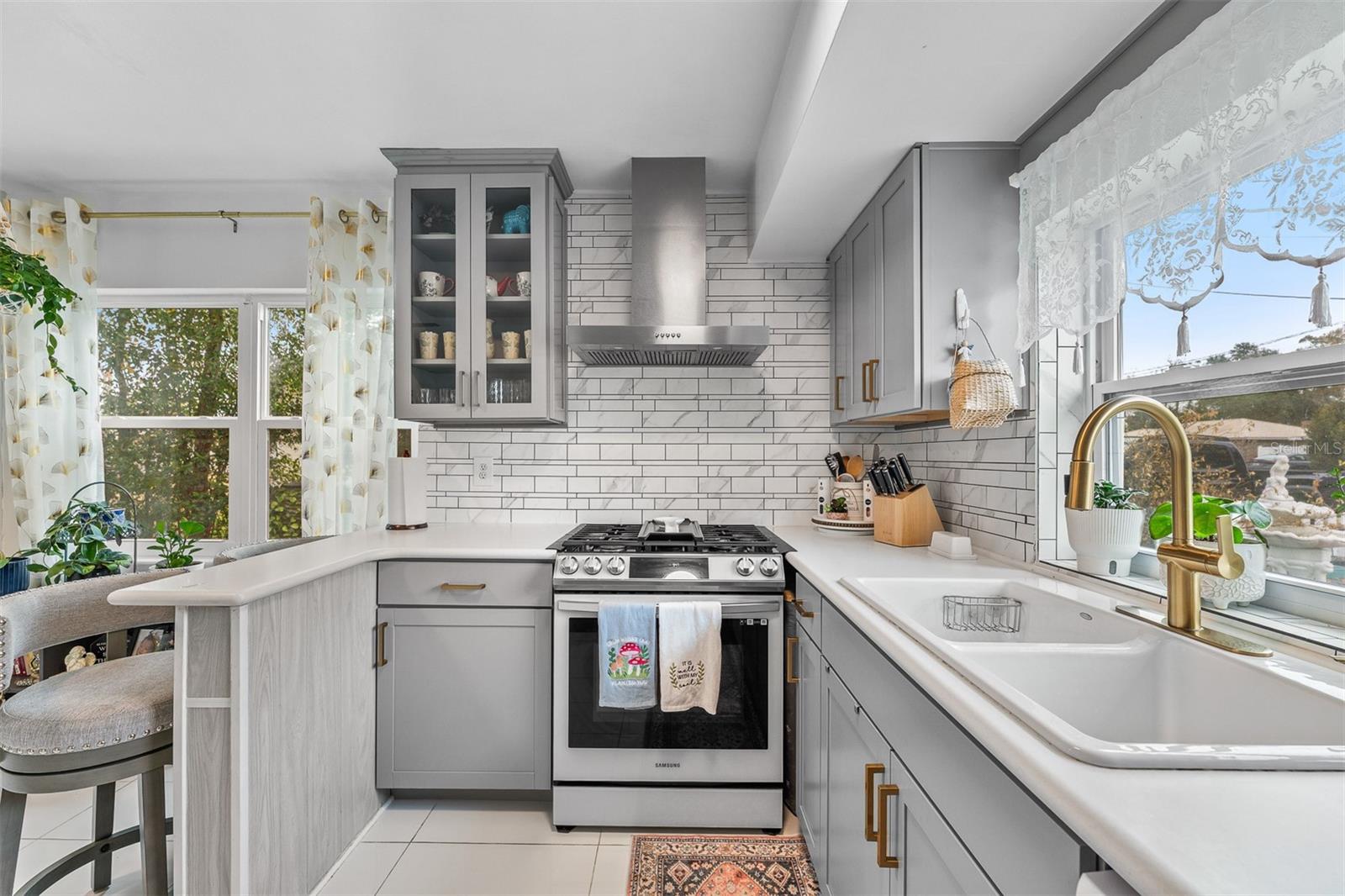 310 S LAKEWOOD DRIVE