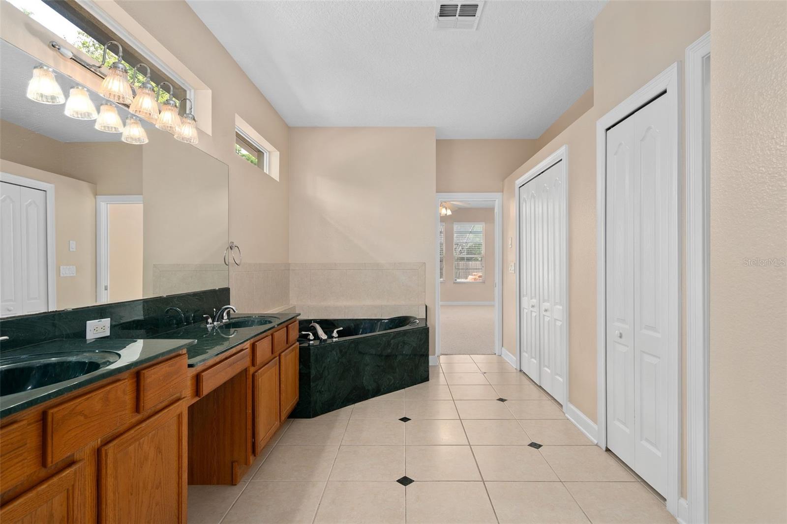 WEKIVA PRESERVE 43/18 - Residential