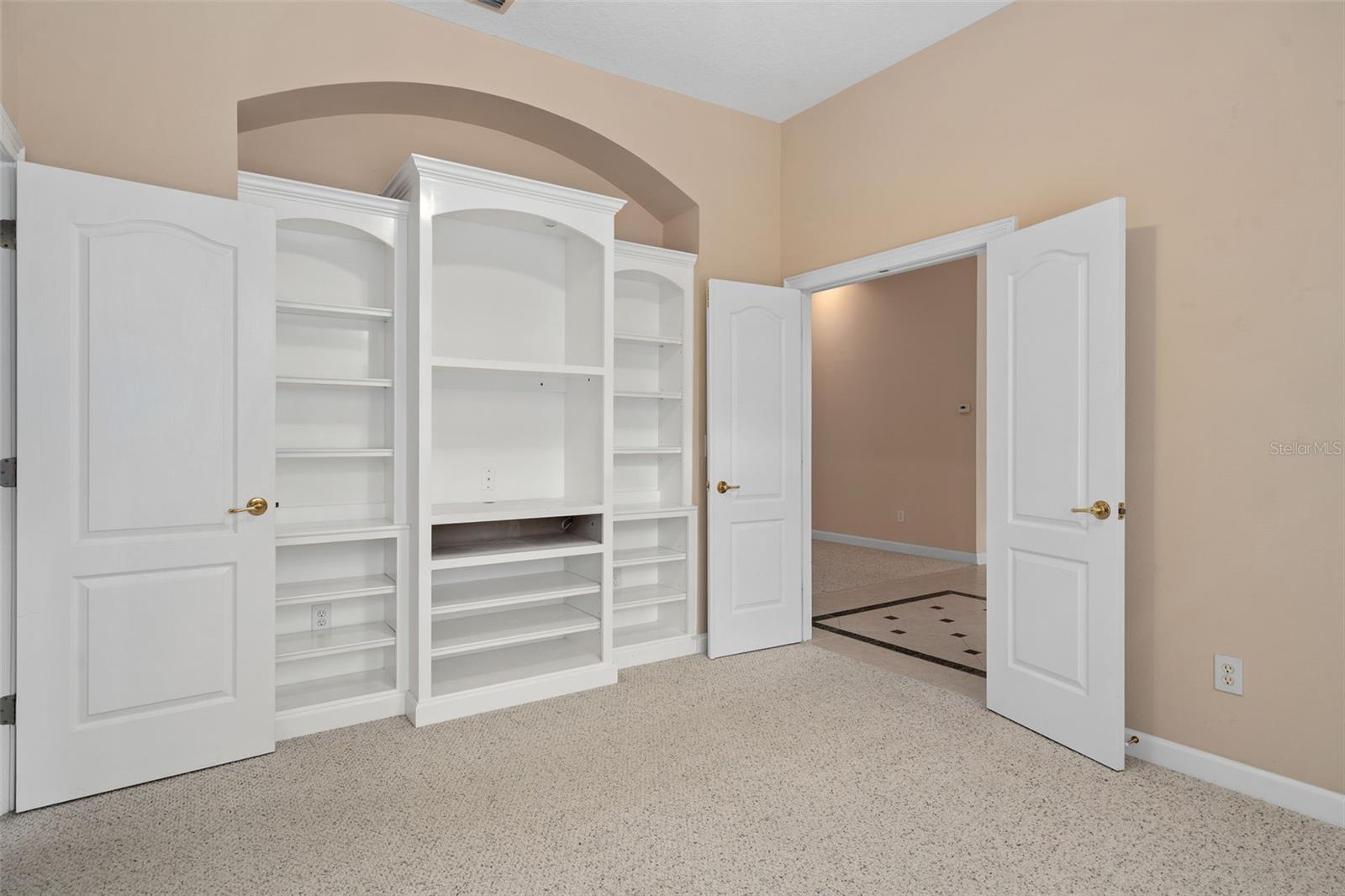 WEKIVA PRESERVE 43/18 - Residential