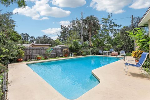 A home in WINTER SPRINGS