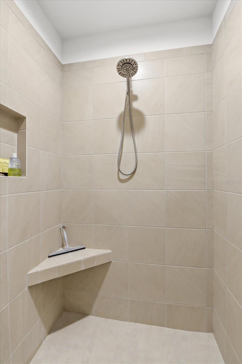 FAIRVIEW ESTATES - Residential