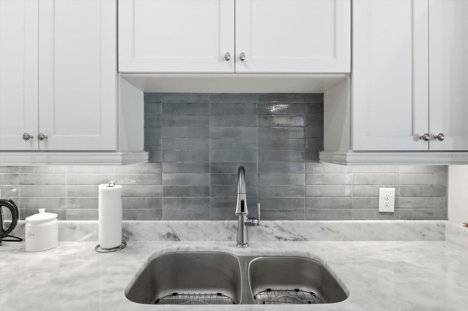 FAIRVIEW ESTATES - Residential