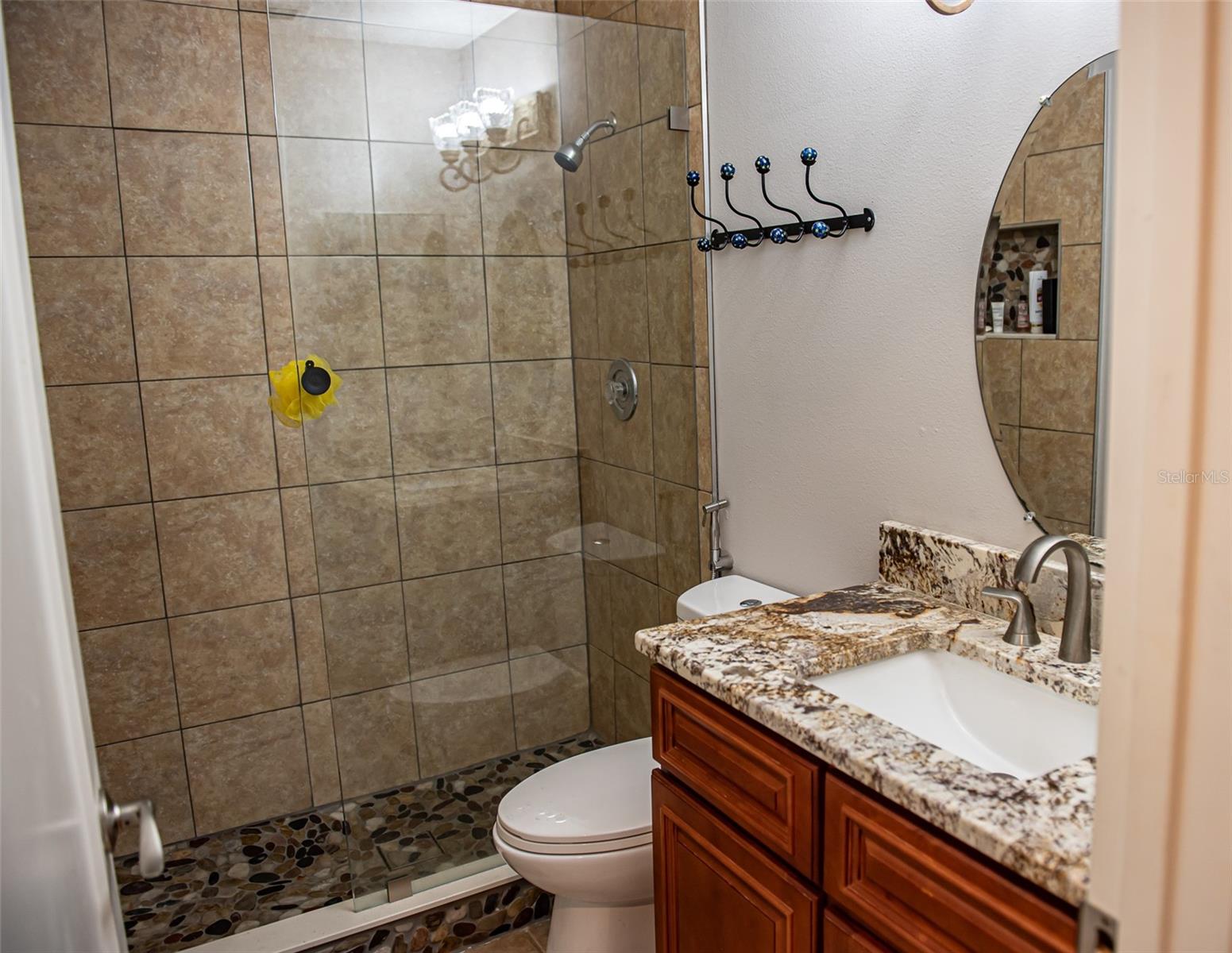 MACEDONIAN CONDO - Residential