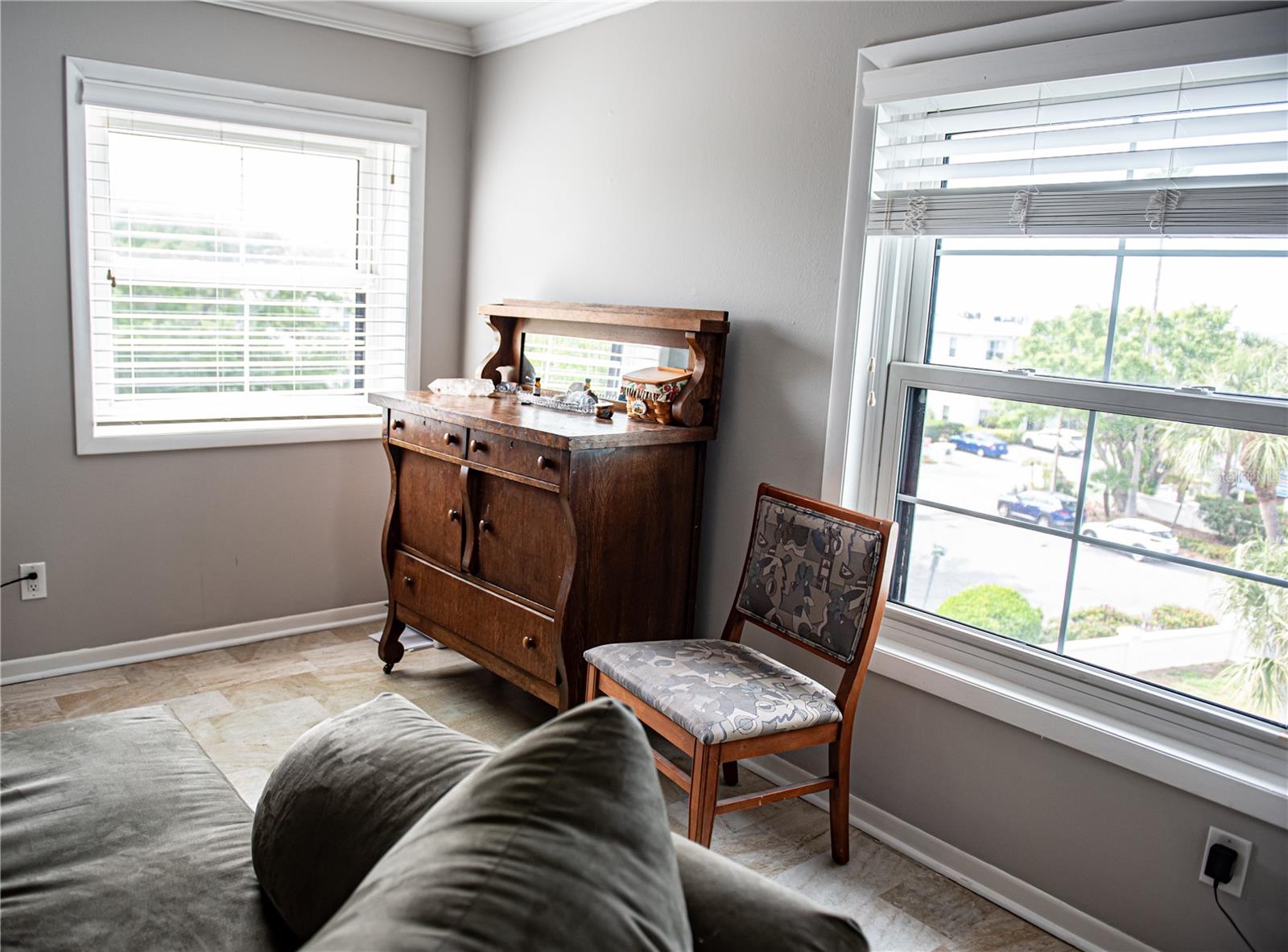 MACEDONIAN CONDO - Residential