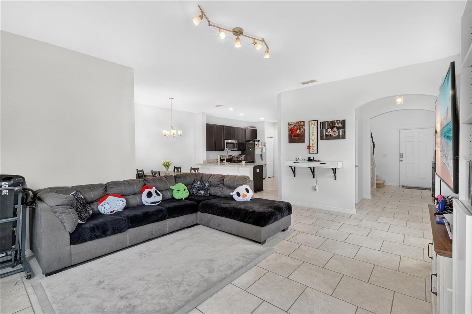 OAKTREE POINTE VILLAS - Residential