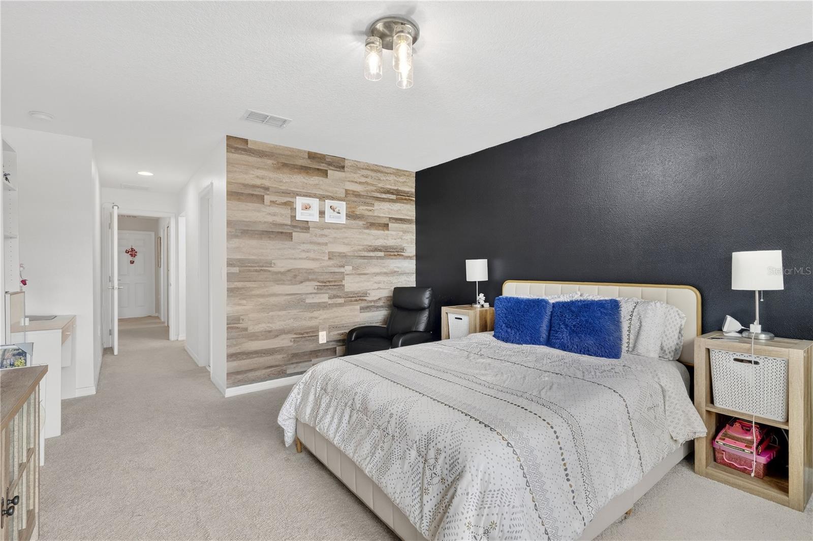 OAKTREE POINTE VILLAS - Residential