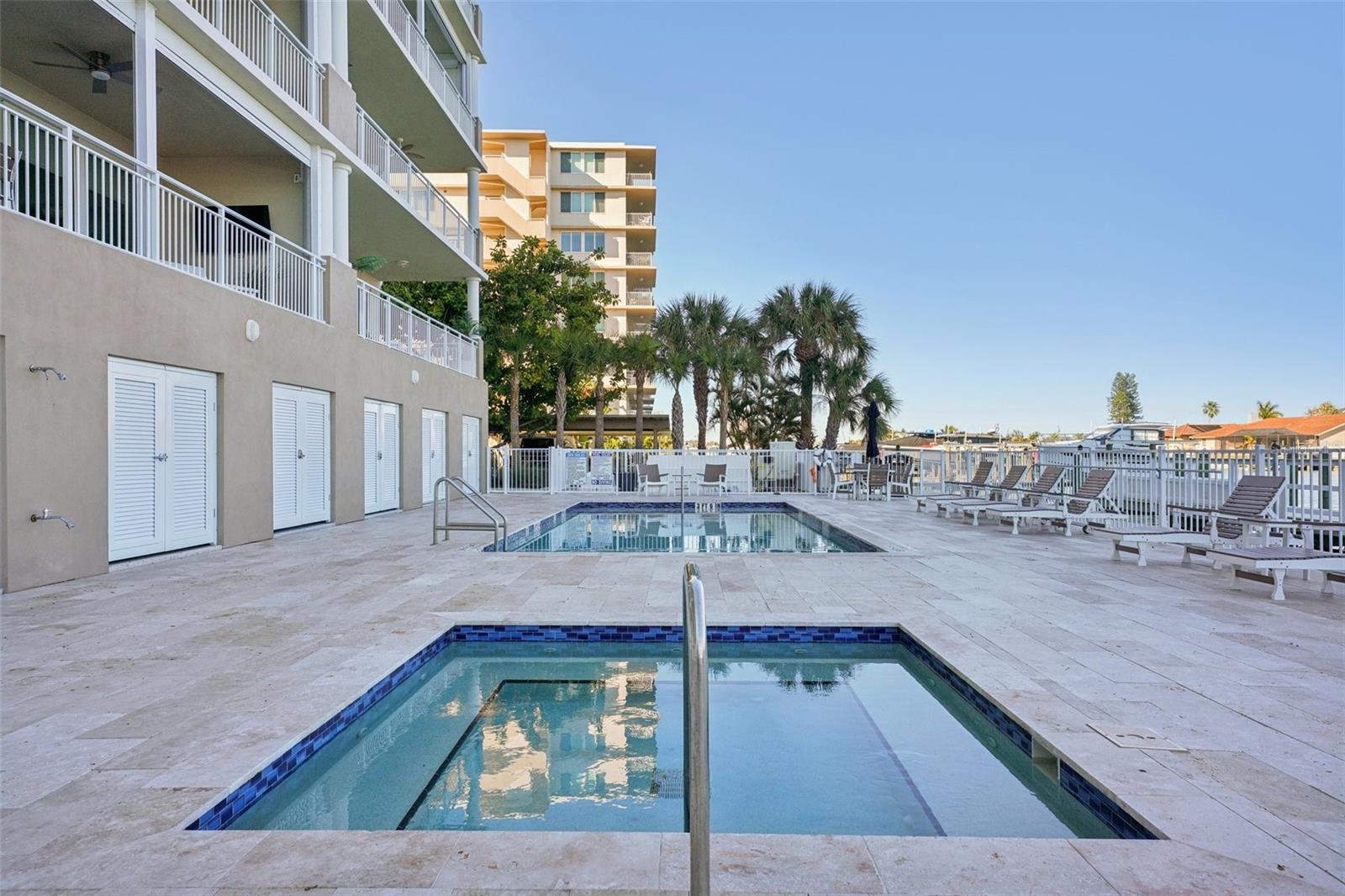 DOLPHIN HARBOUR CONDO - Residential