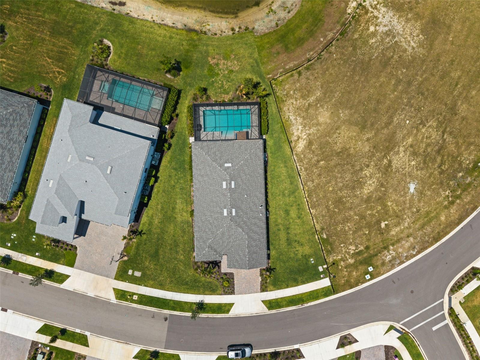NORTHRIDGE - Residential