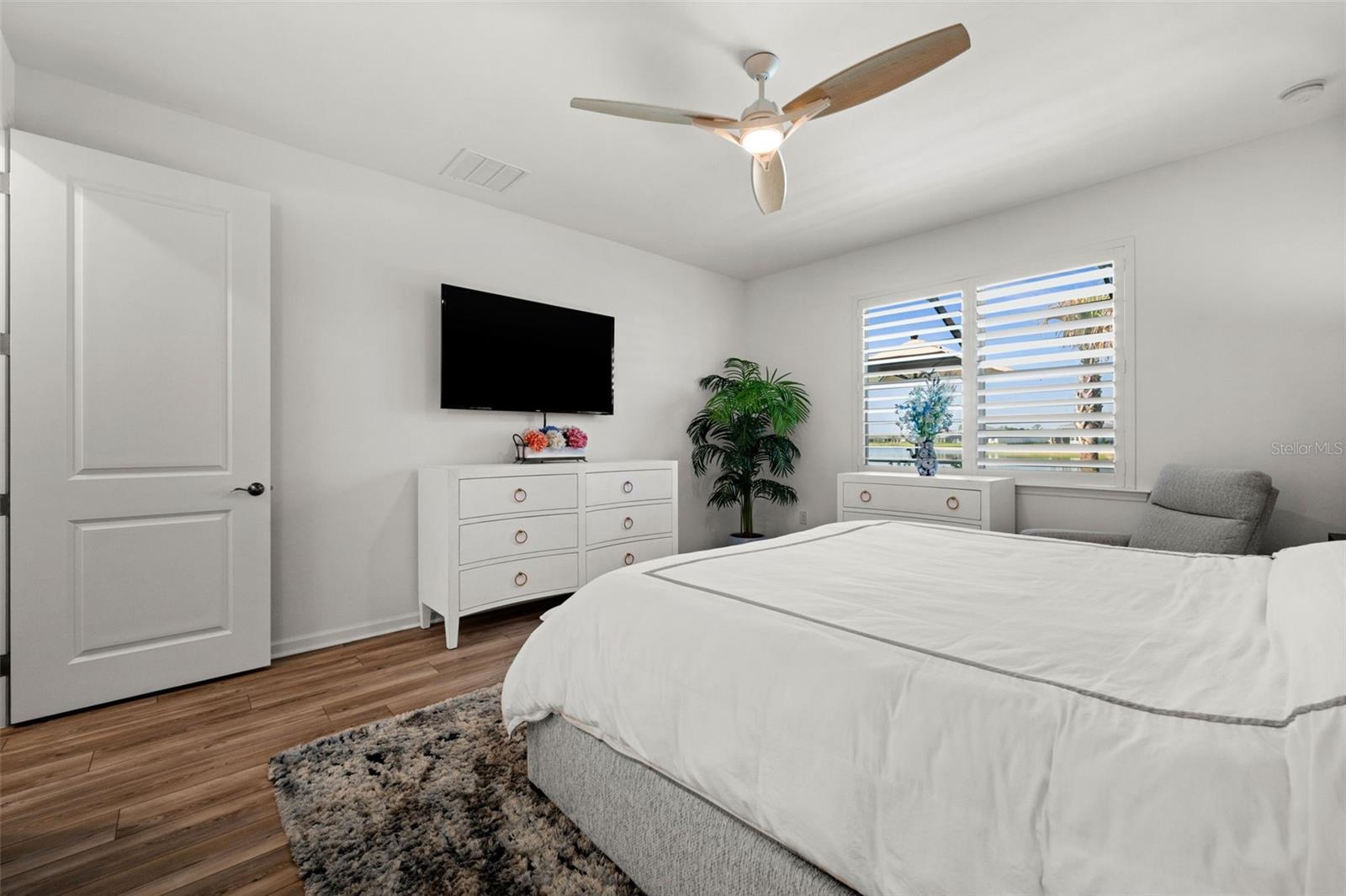 NORTHRIDGE - Residential