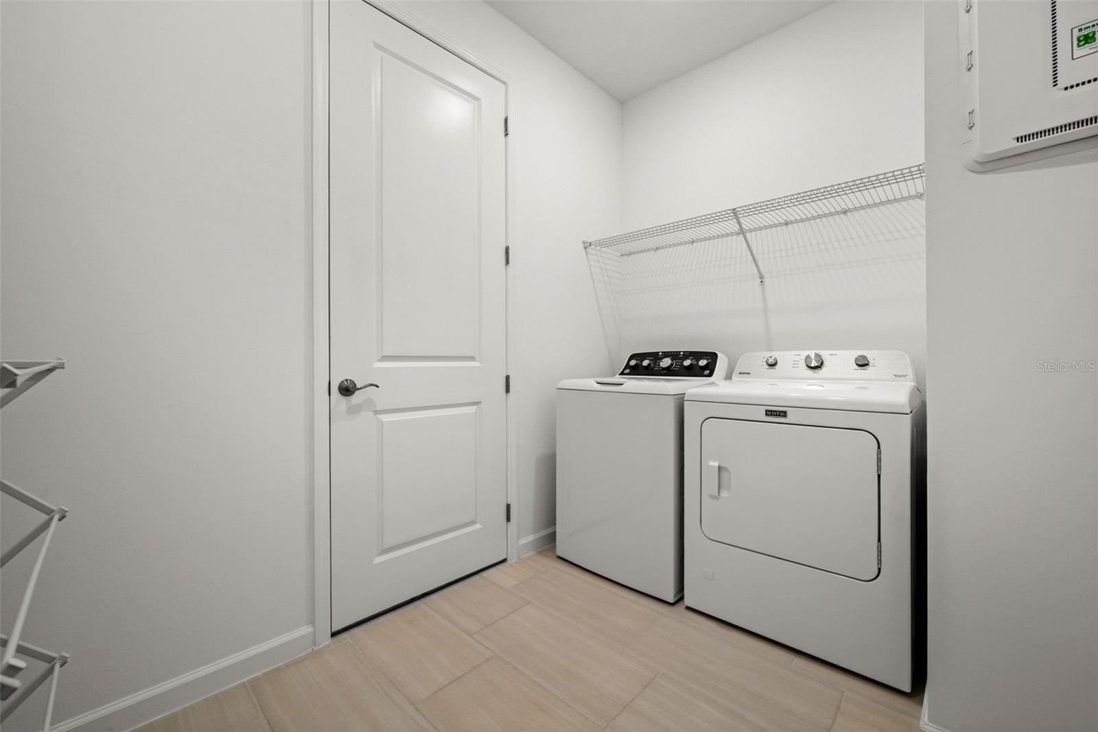 NORTHRIDGE - Residential