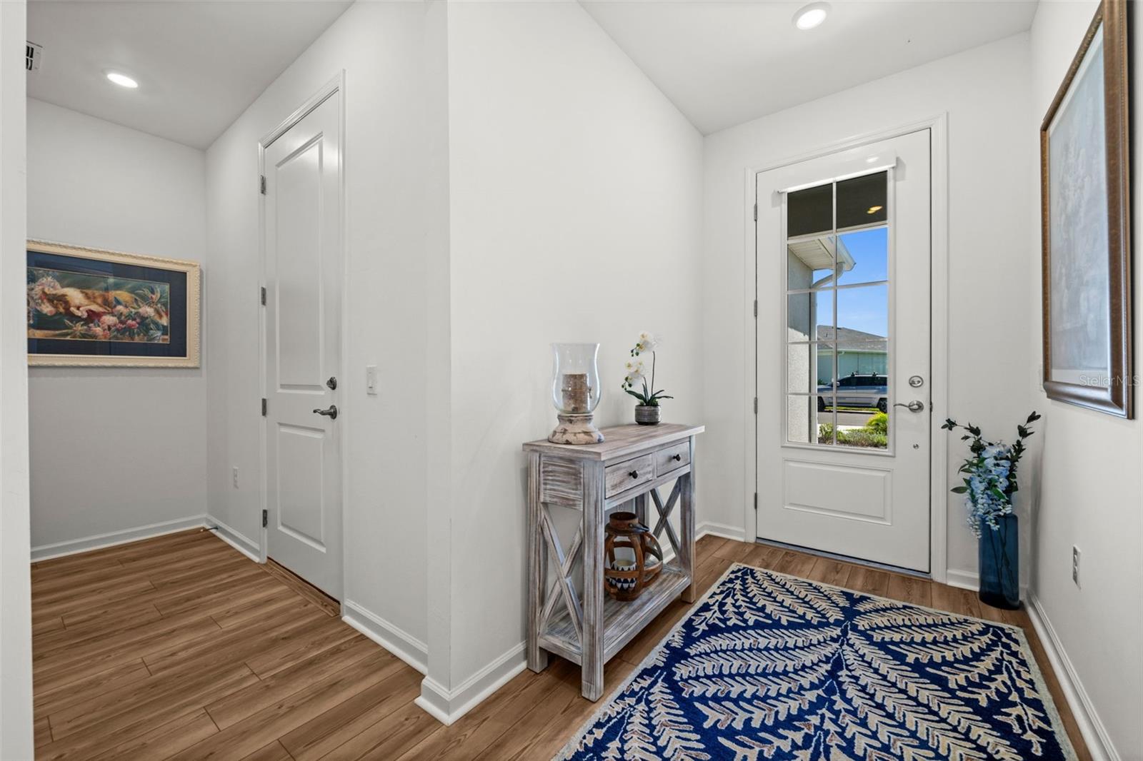 NORTHRIDGE - Residential