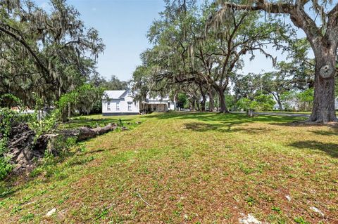 Tiny photo for 112 W Mcclendon Street, Lady Lake, FL 32159 (MLS # G5114301)