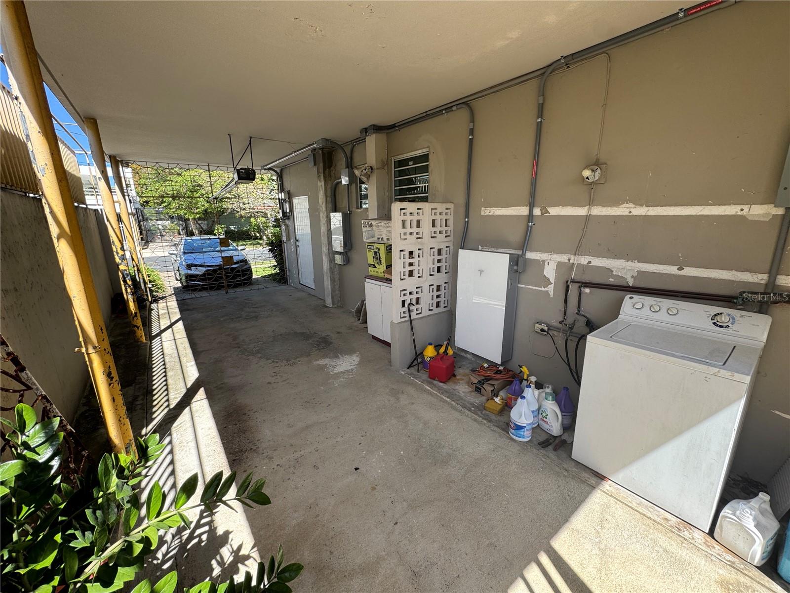 UNIVERSITY GARDENS - Residential Income