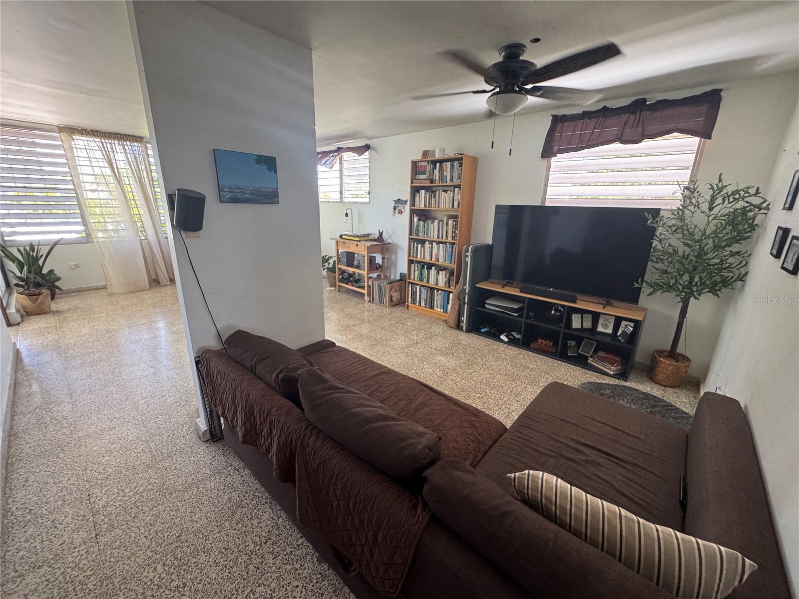 UNIVERSITY GARDENS - Residential Income