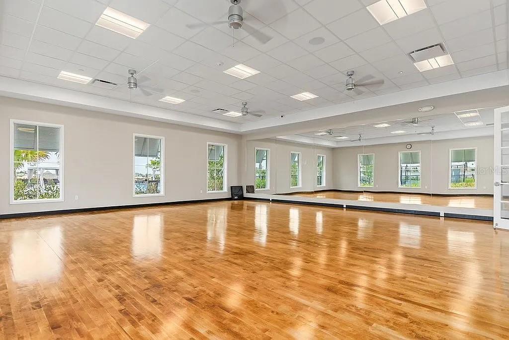 COVE AT WEST PORT - Residential