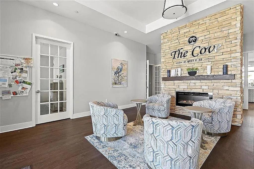 COVE AT WEST PORT - Residential