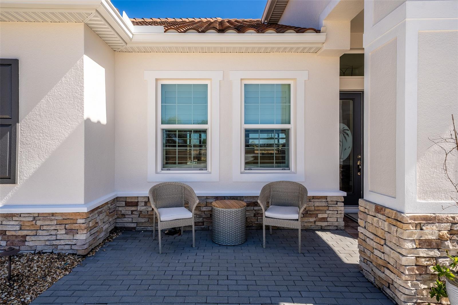 HAMPTON LAKES - Residential