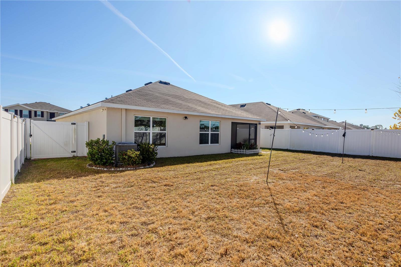 BARRINGTON/STERLING HILL UN 2 - Residential