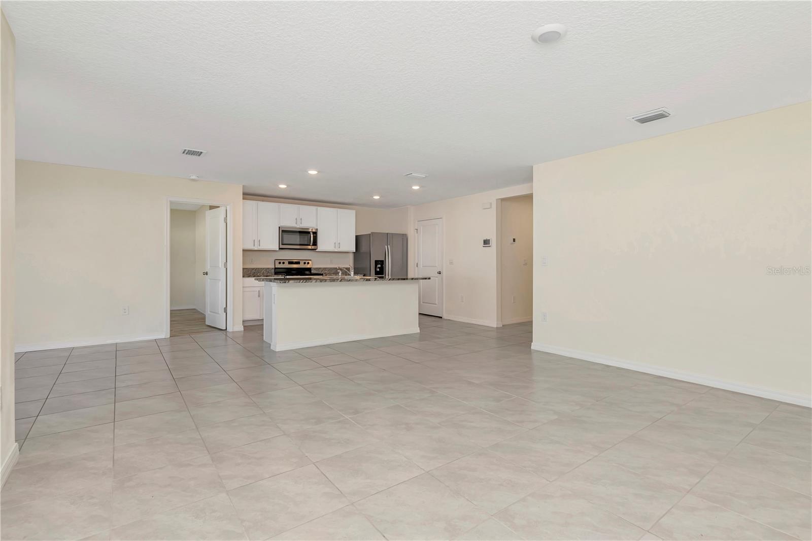 BARRINGTON/STERLING HILL UN 2 - Residential