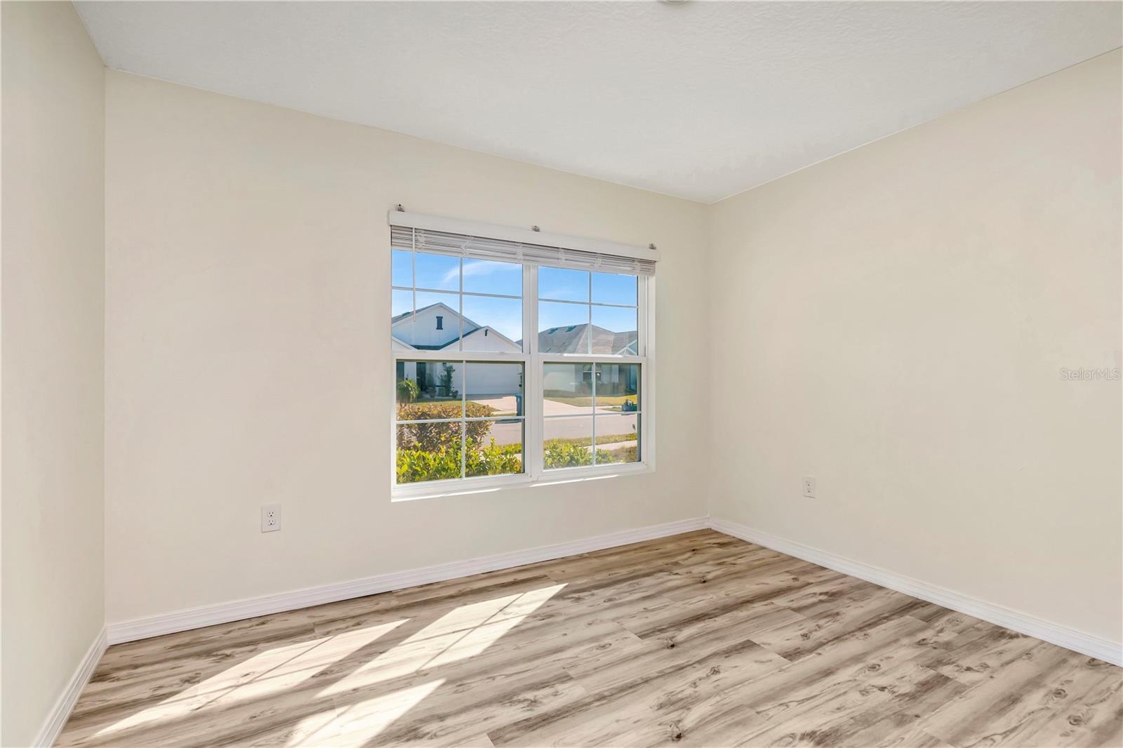 BARRINGTON/STERLING HILL UN 2 - Residential