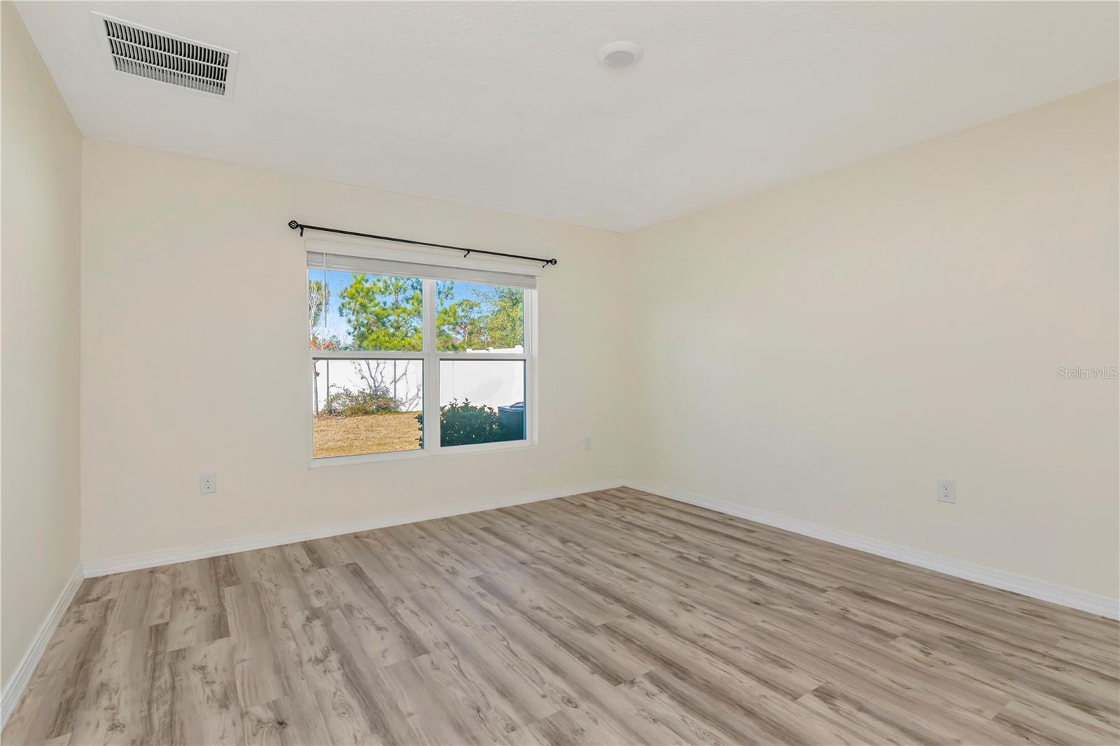 BARRINGTON/STERLING HILL UN 2 - Residential