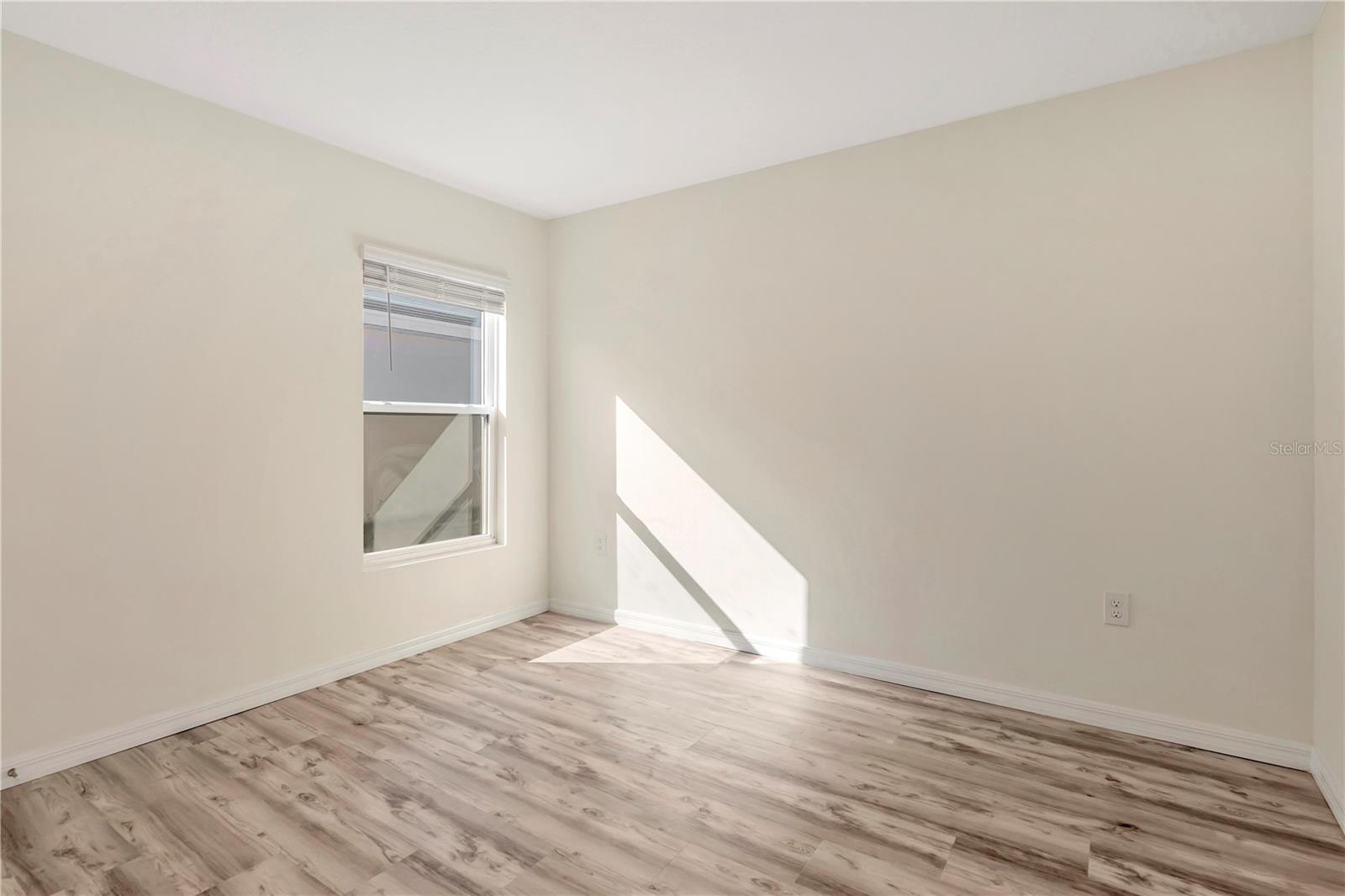 BARRINGTON/STERLING HILL UN 2 - Residential