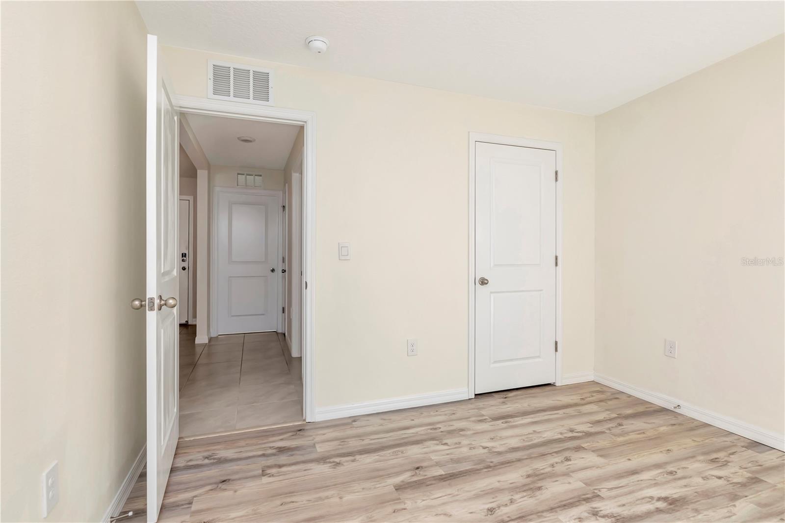 BARRINGTON/STERLING HILL UN 2 - Residential