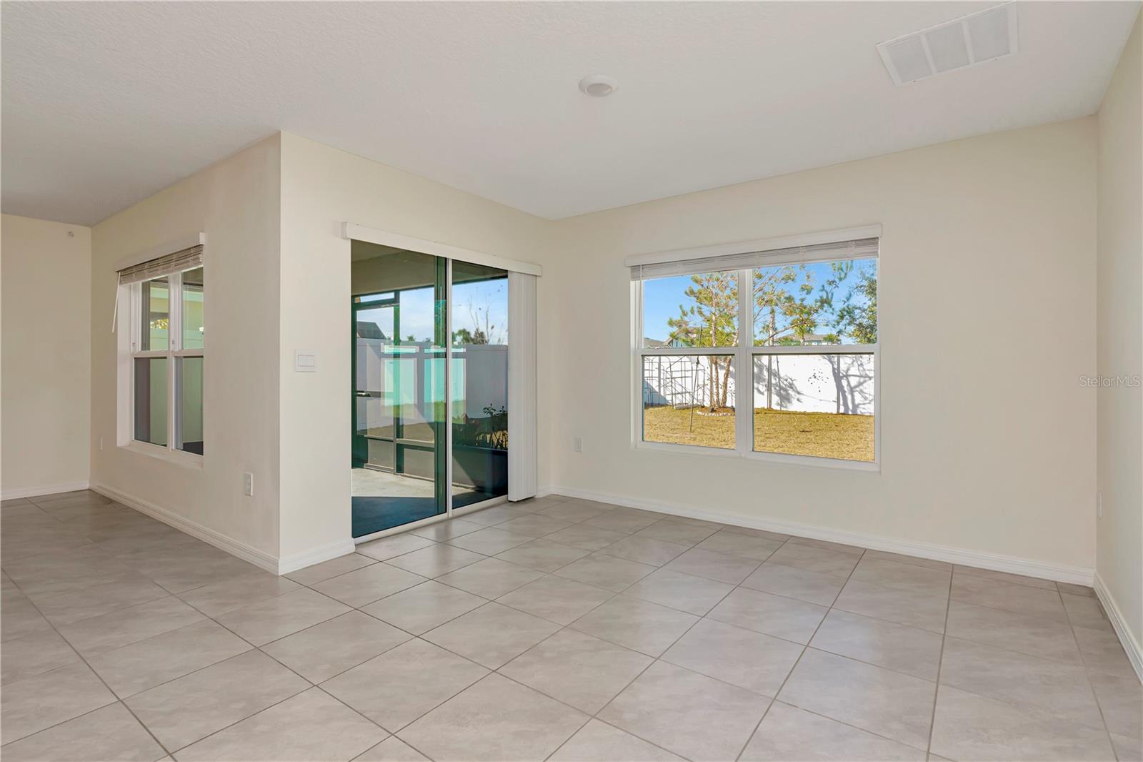 BARRINGTON/STERLING HILL UN 2 - Residential