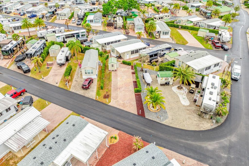 Photo of 2410 Limewood Avenue #304, Clermont, FL 34714 (MLS # O6394920)