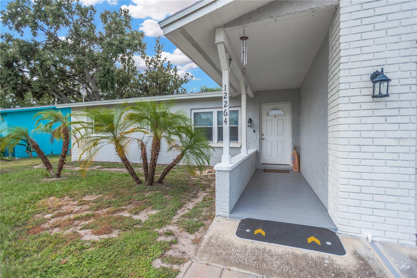 LAKE BREEZE ESTATES REP - Residential