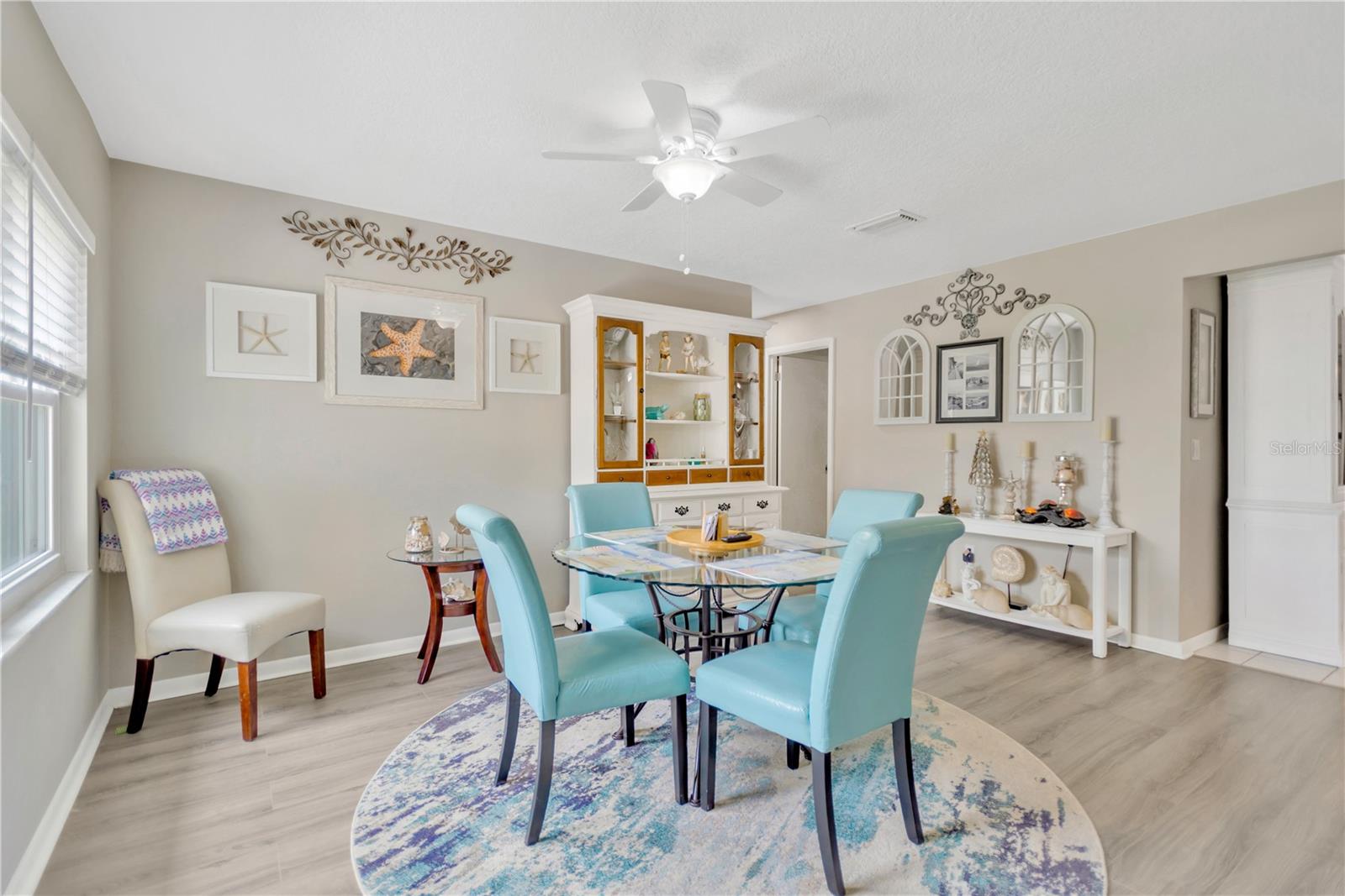 LAKE BREEZE ESTATES REP - Residential
