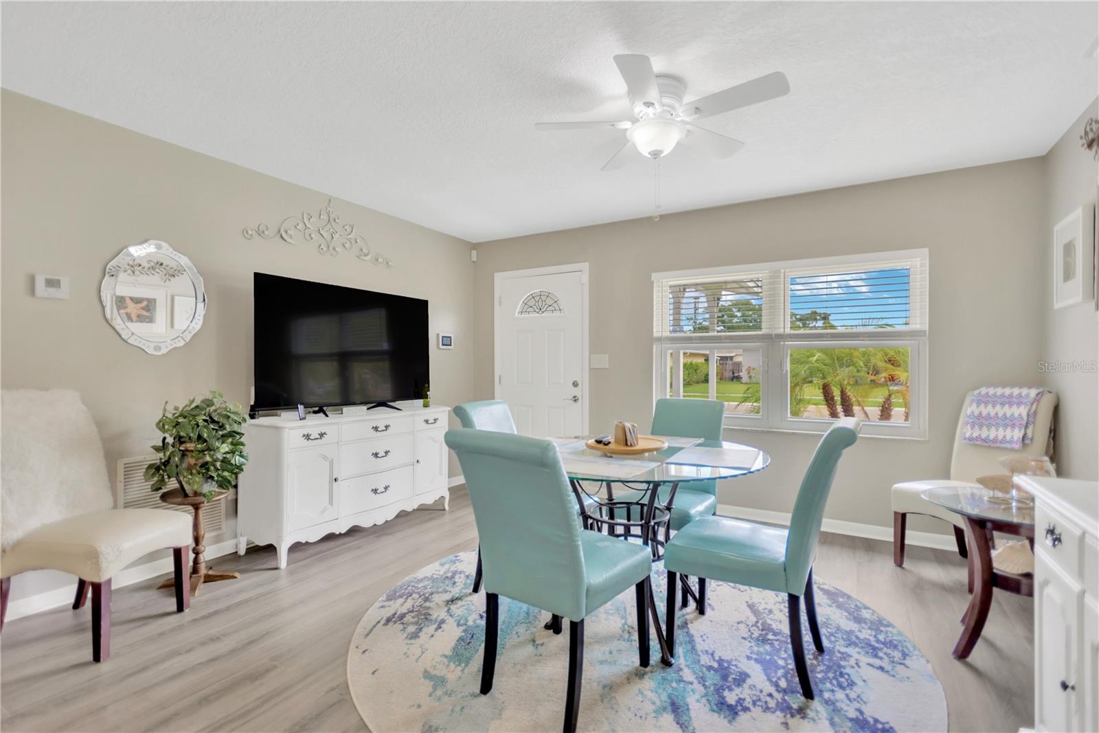 LAKE BREEZE ESTATES REP - Residential