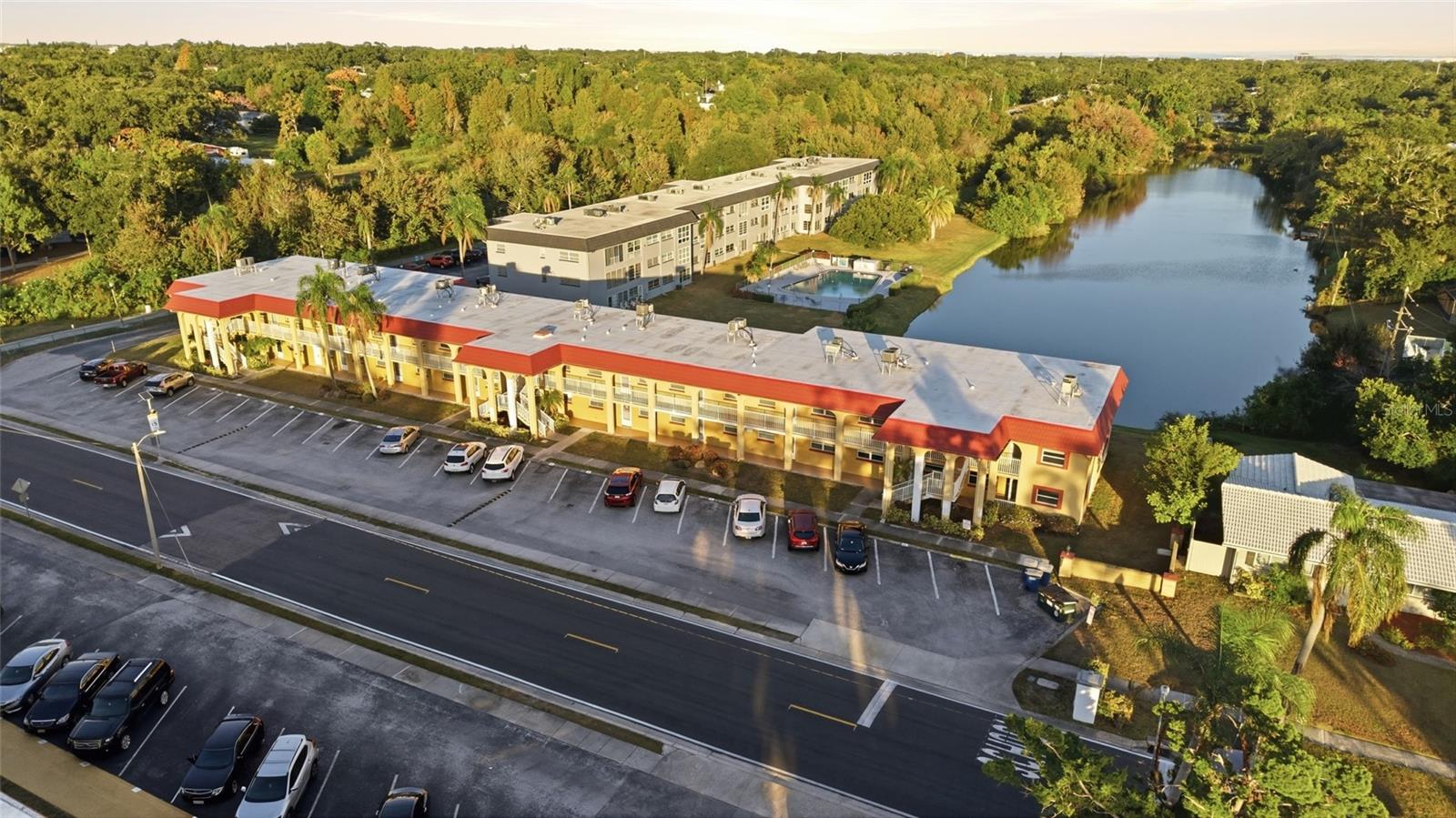 IMPERIAL PARK CO-OP BLDG - Residential