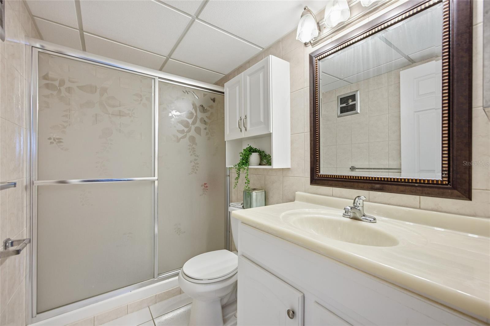 IMPERIAL PARK CO-OP BLDG - Residential