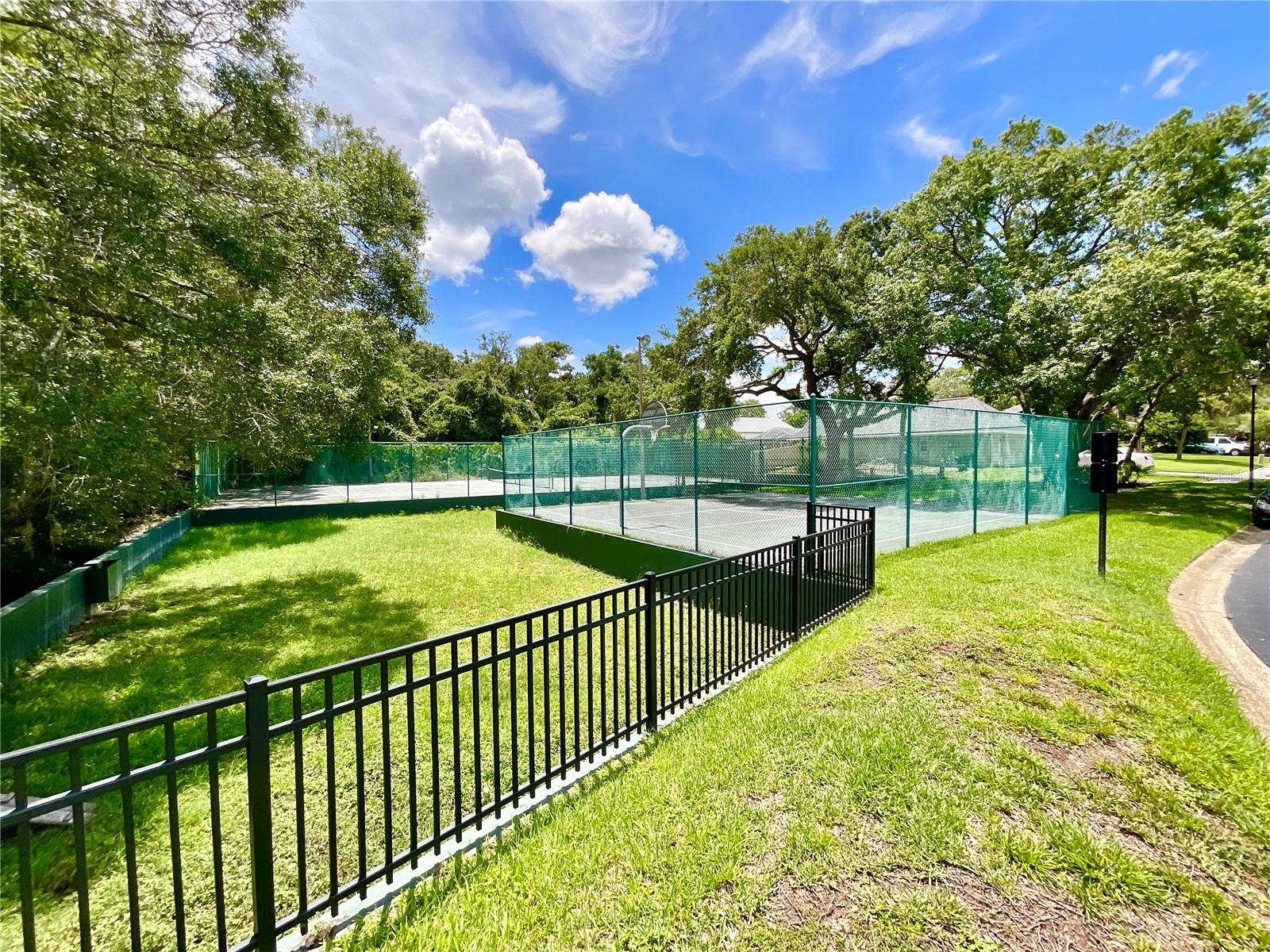 CRESCENT FOREST - Residential Lease