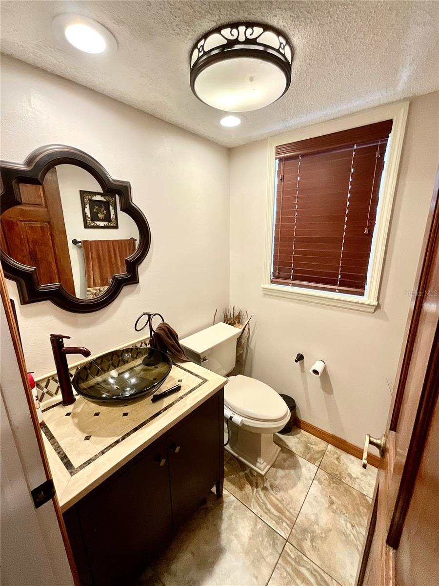 CRESCENT FOREST - Residential Lease