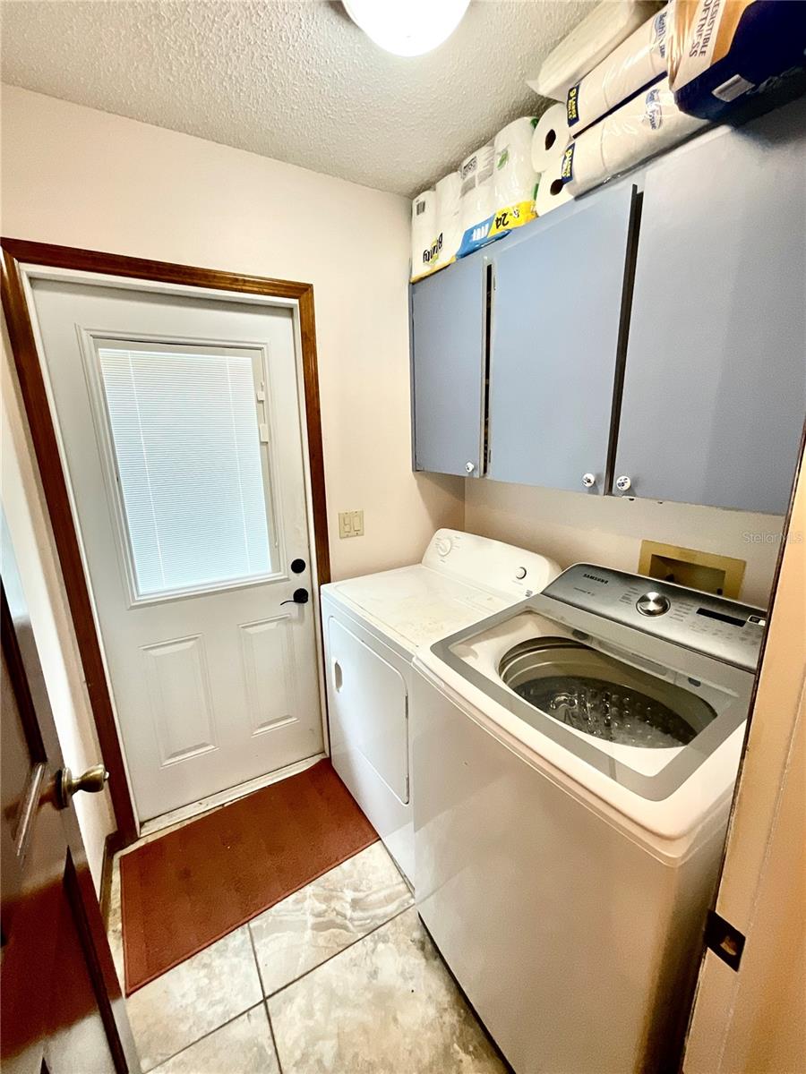 CRESCENT FOREST - Residential Lease