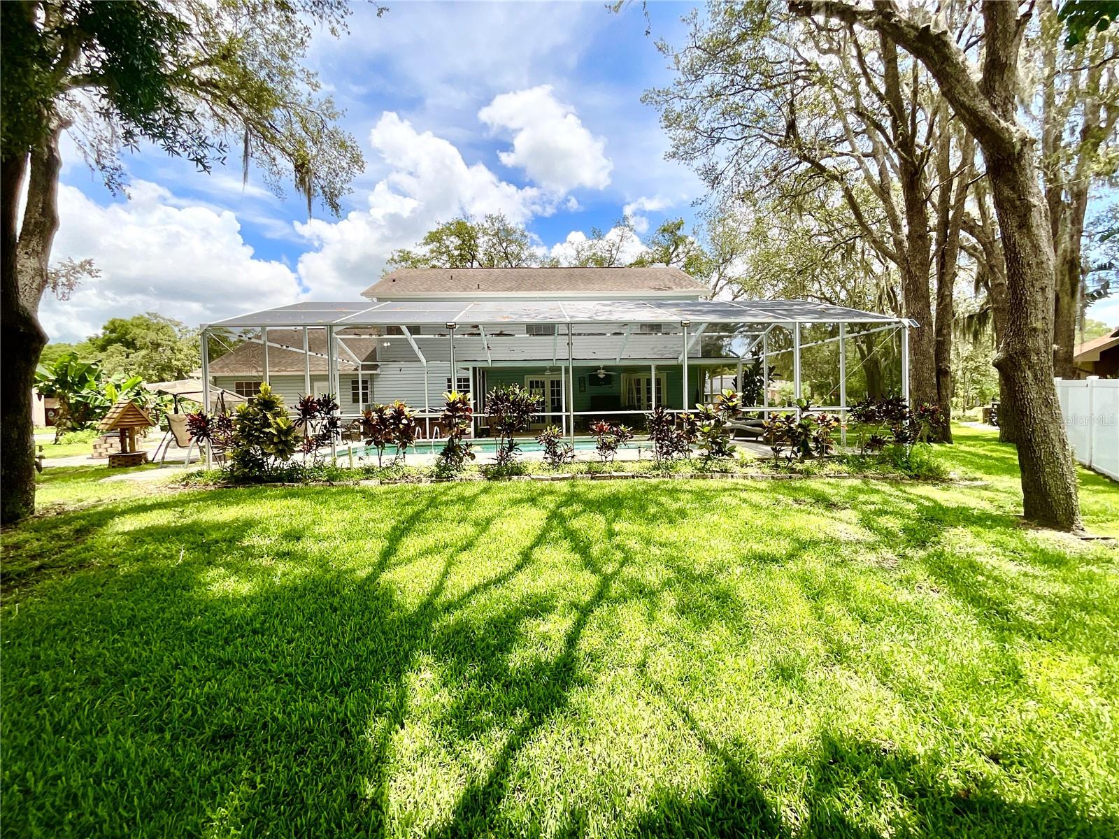 CRESCENT FOREST - Residential Lease