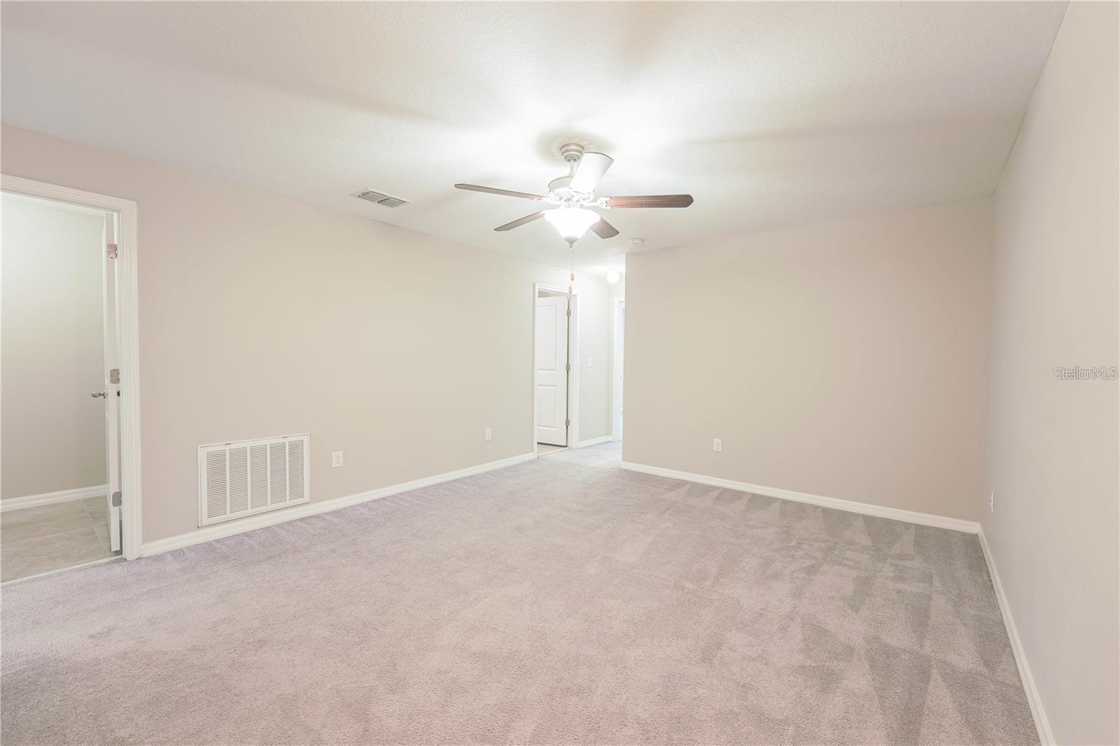 RIVERVIEW LAKES - Residential