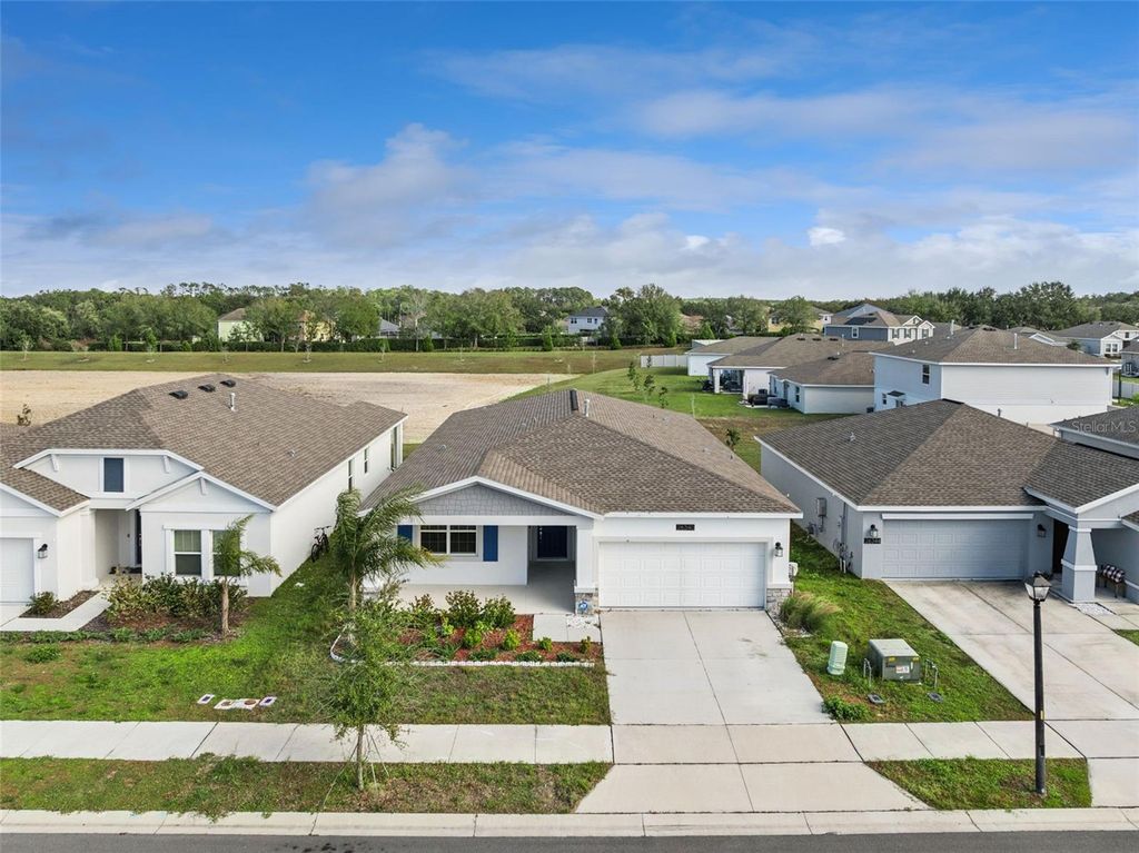 Photo of 26340 Feathergrass Circle, Leesburg, FL 34748 (MLS # O6374494)