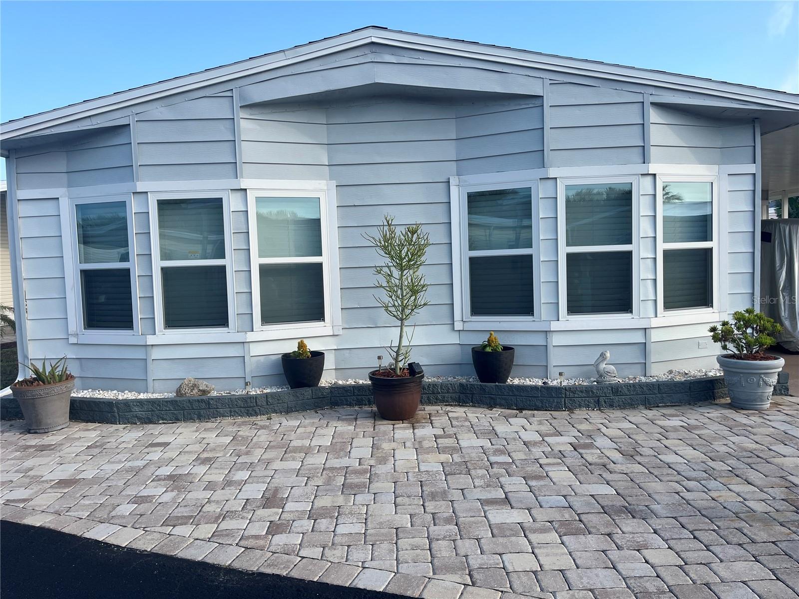 254 SEABREEZE DRIVE