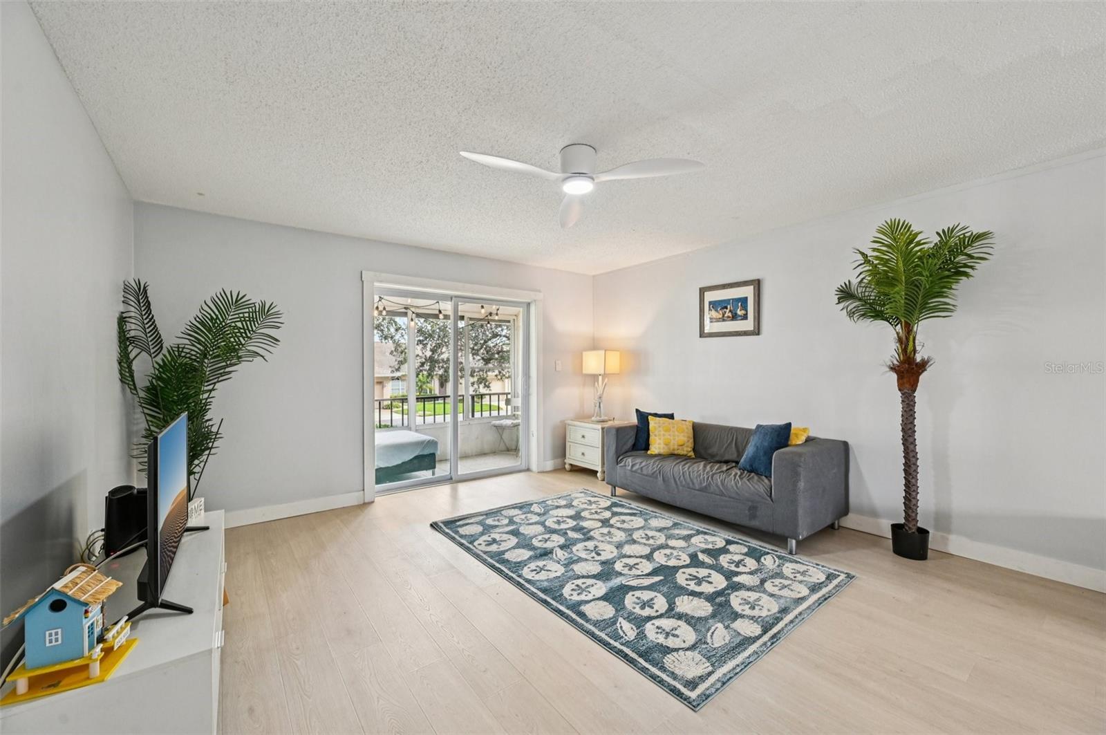 SABAL PALM GARDENS PH I - Residential