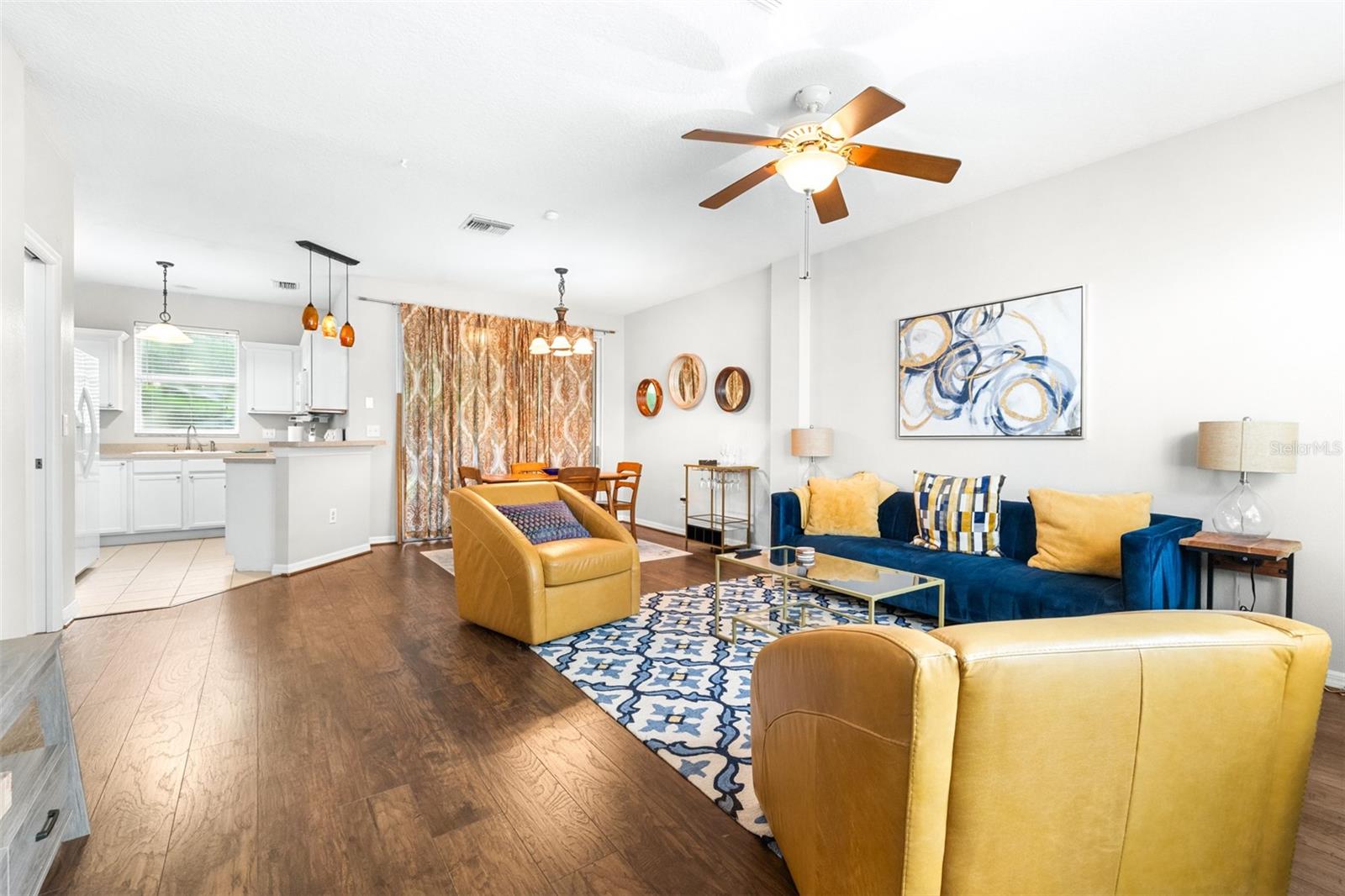 OAK VALLEY TWNHMS - Residential