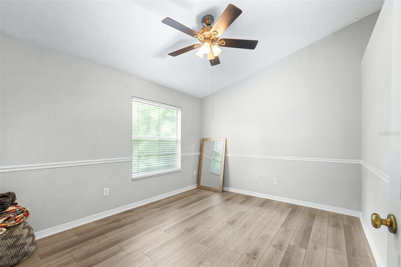 OAK VALLEY TWNHMS - Residential