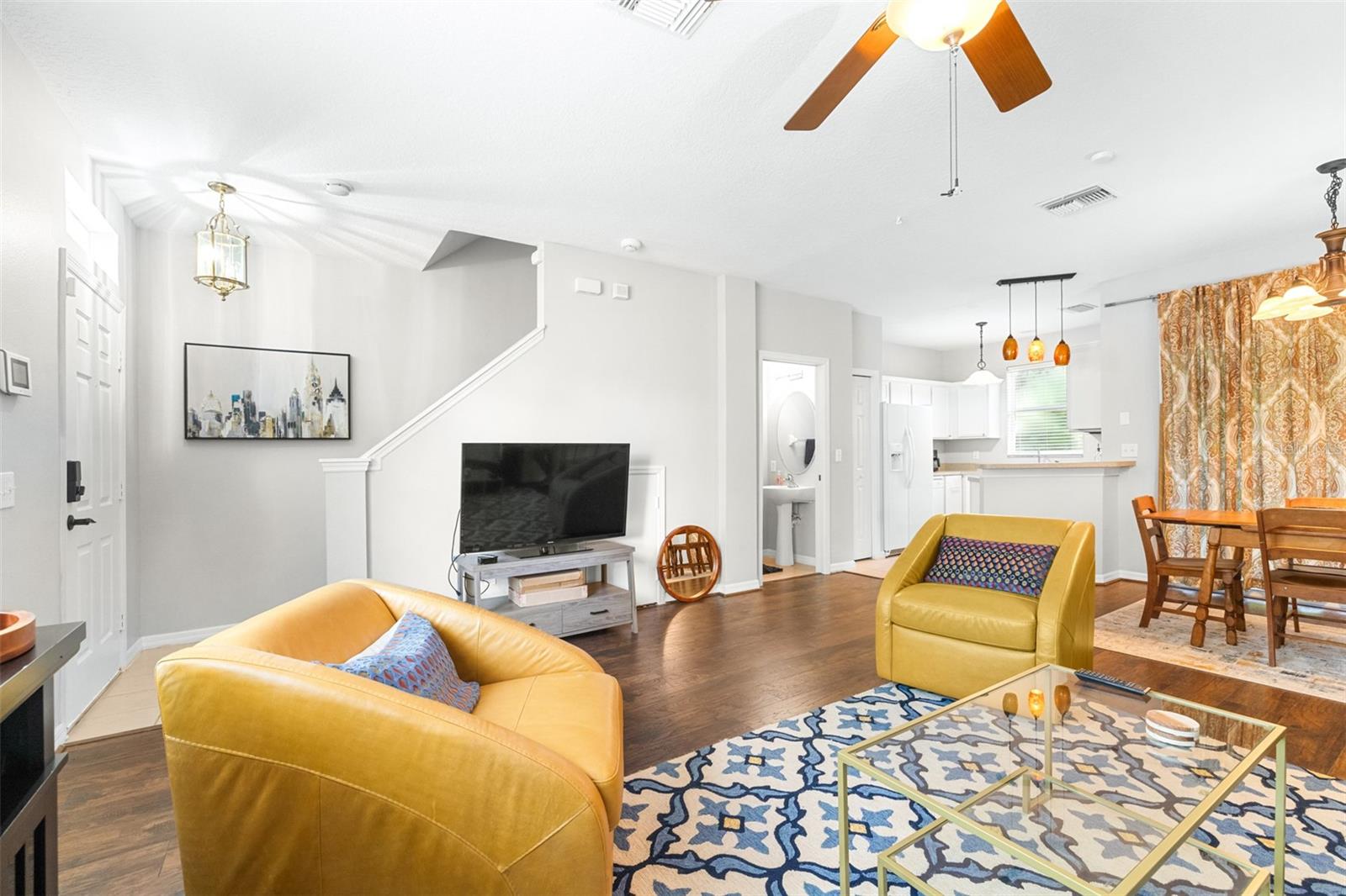 OAK VALLEY TWNHMS - Residential