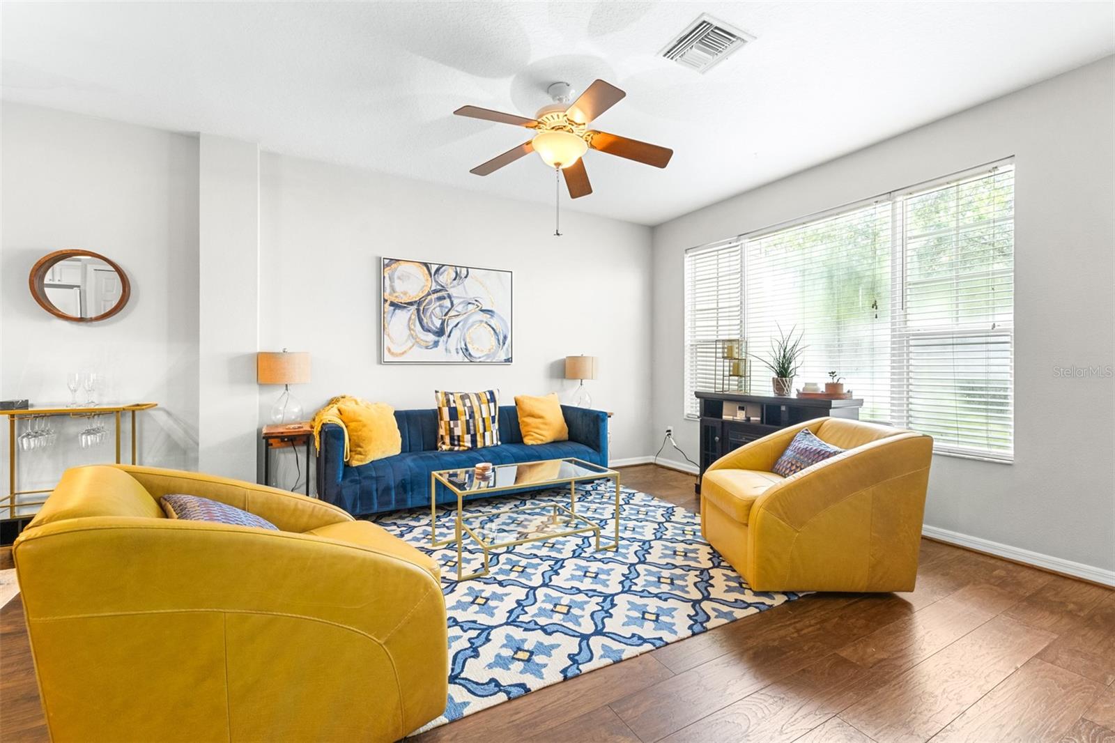 OAK VALLEY TWNHMS - Residential