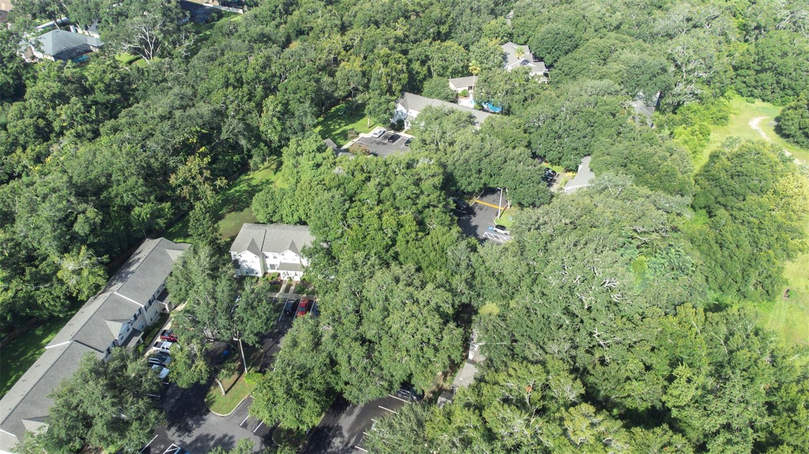 OAK VALLEY TWNHMS - Residential