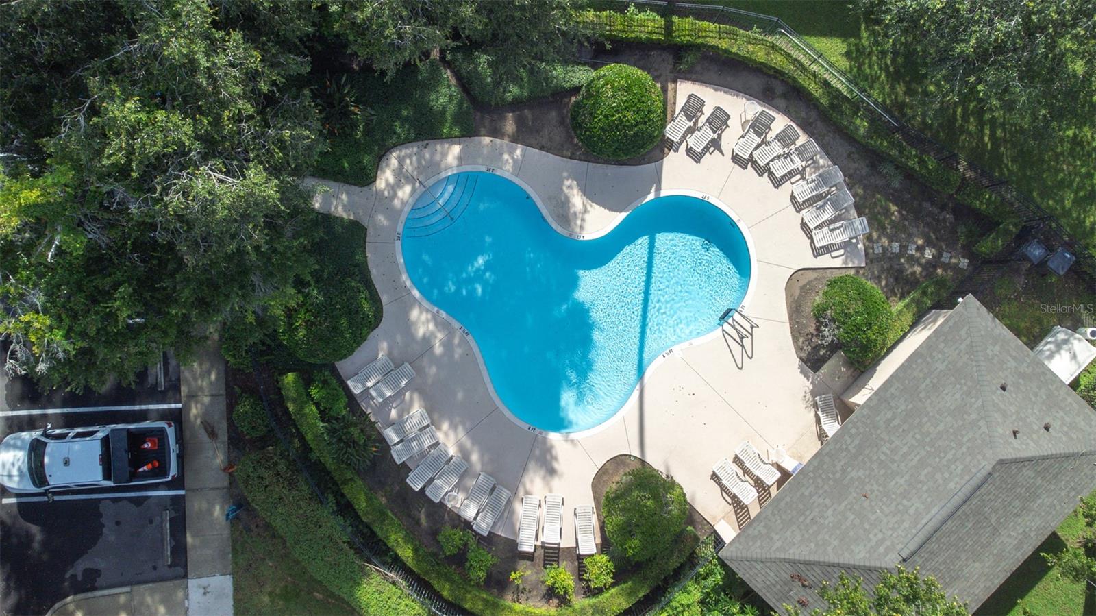 OAK VALLEY TWNHMS - Residential