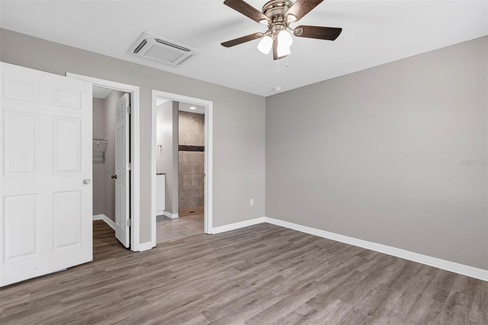 SILVER SPGS SHORES - Residential